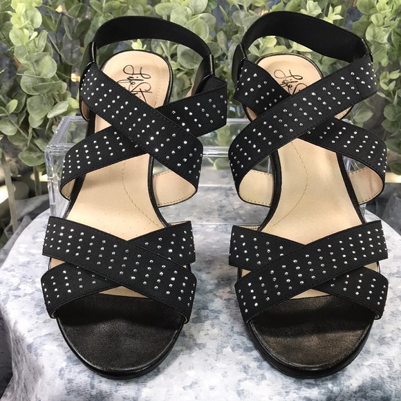 Life Stride Yara Black Strappy Embellished 1.5” Wedge Heels WMS 8.5M🖤Like NEW🖤 - Picture 2 of 13